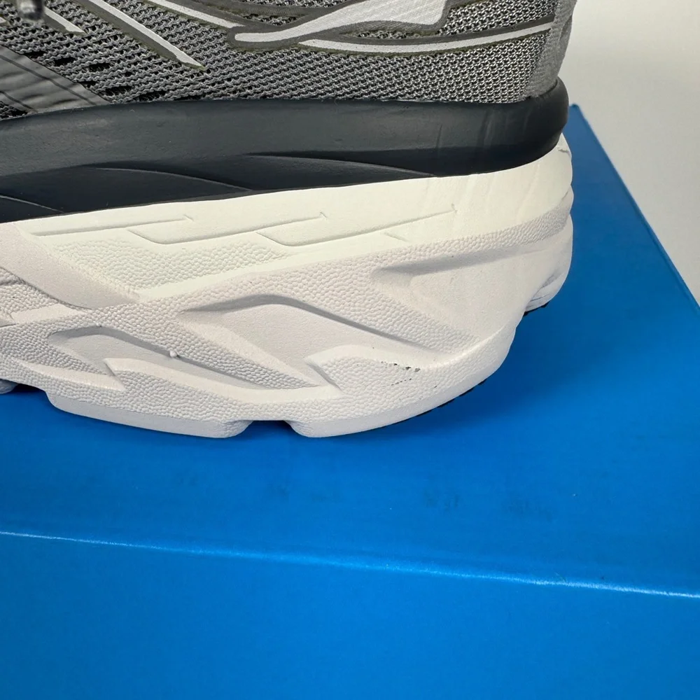 Size 10.5 - Hoka One One Bondi 7 Wild Dove - Picture 8 of 8